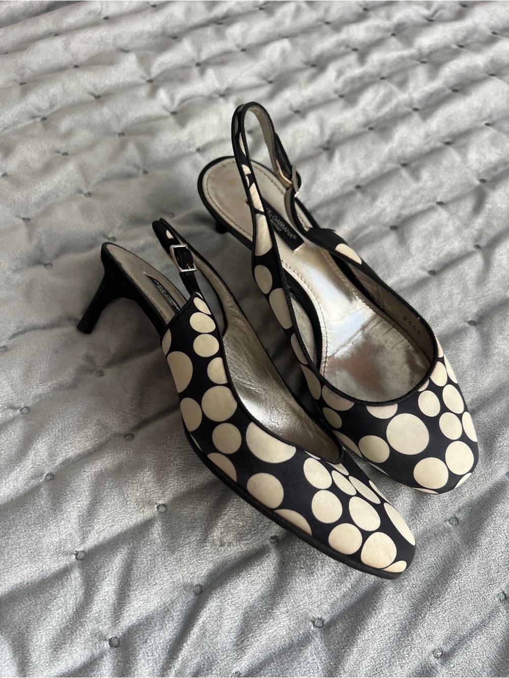 Dolce & Gabbana Polka Dot Slingback Kitten Heels Pointed Toe Designer Italy
